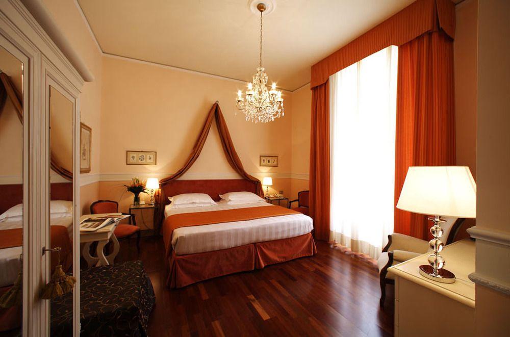 Hotel Villa Carlotta ฟลอเรนซ์ ภายนอก รูปภาพ