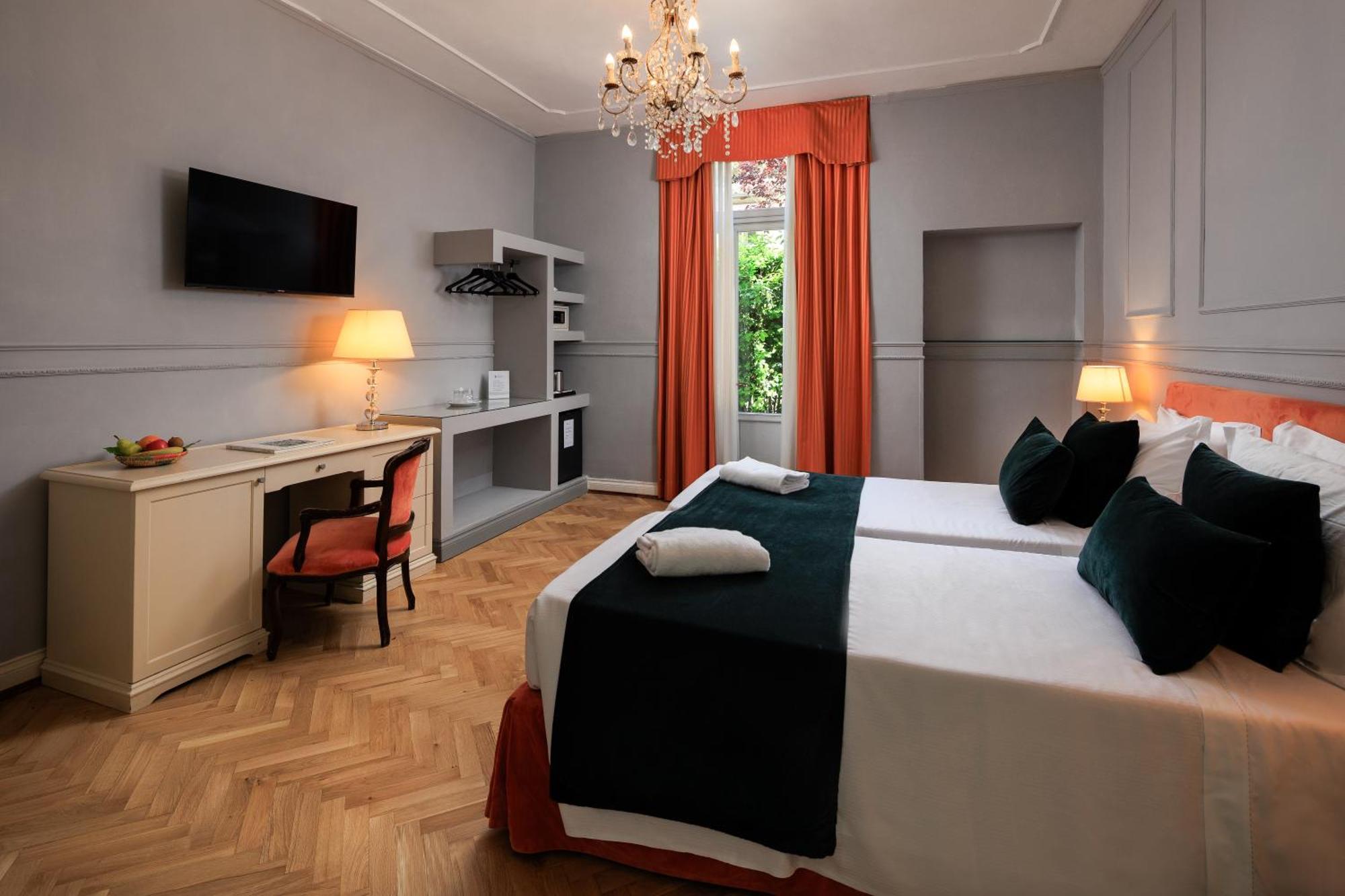 Hotel Villa Carlotta ฟลอเรนซ์ ภายนอก รูปภาพ