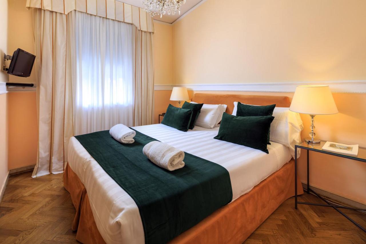 Hotel Villa Carlotta ฟลอเรนซ์ ภายนอก รูปภาพ
